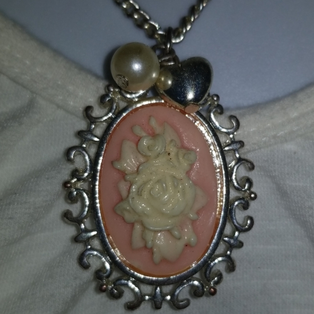 Necklace 30" Silver Tone Pink White Floral Pendant